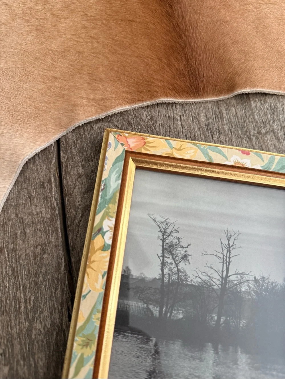 Vintage Wood Floral Frame with Black Easel Back - Black